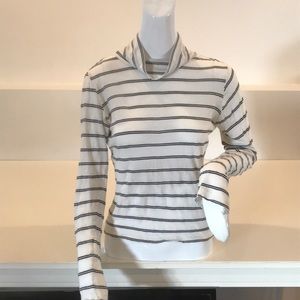 Urban Outfitters Turtleneck